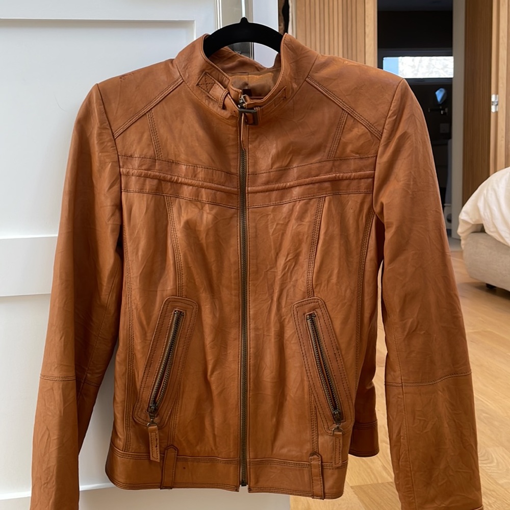 Gorgeous genuine leather moto jacket size M